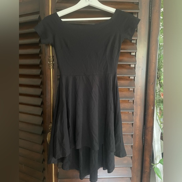 Sarin Mathews High Low Skater Girl Dress Black Small EUC - Picture 2 of 6